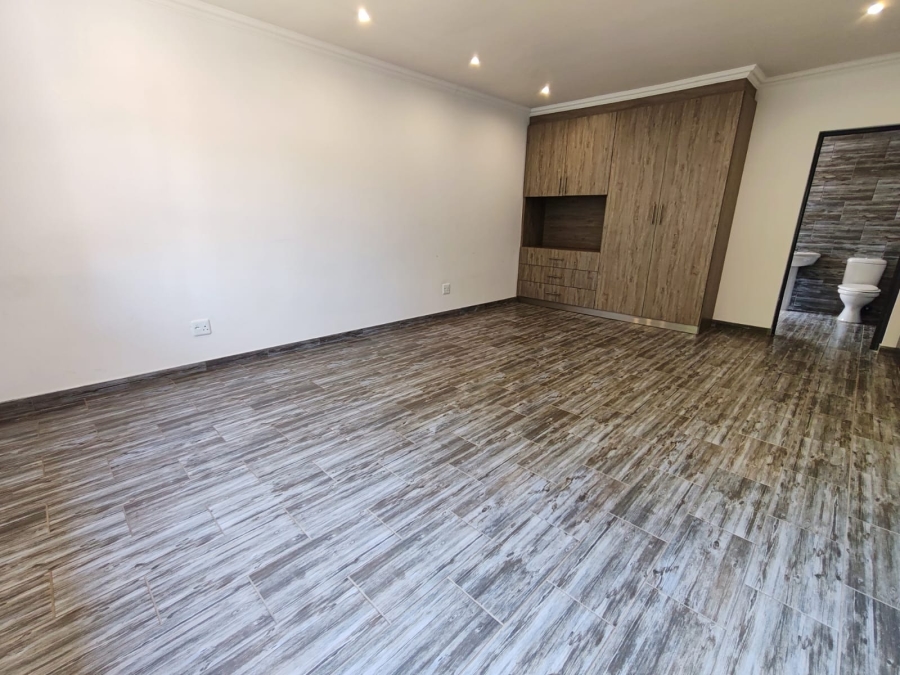 4 Bedroom Property for Sale in Potchefstroom North West